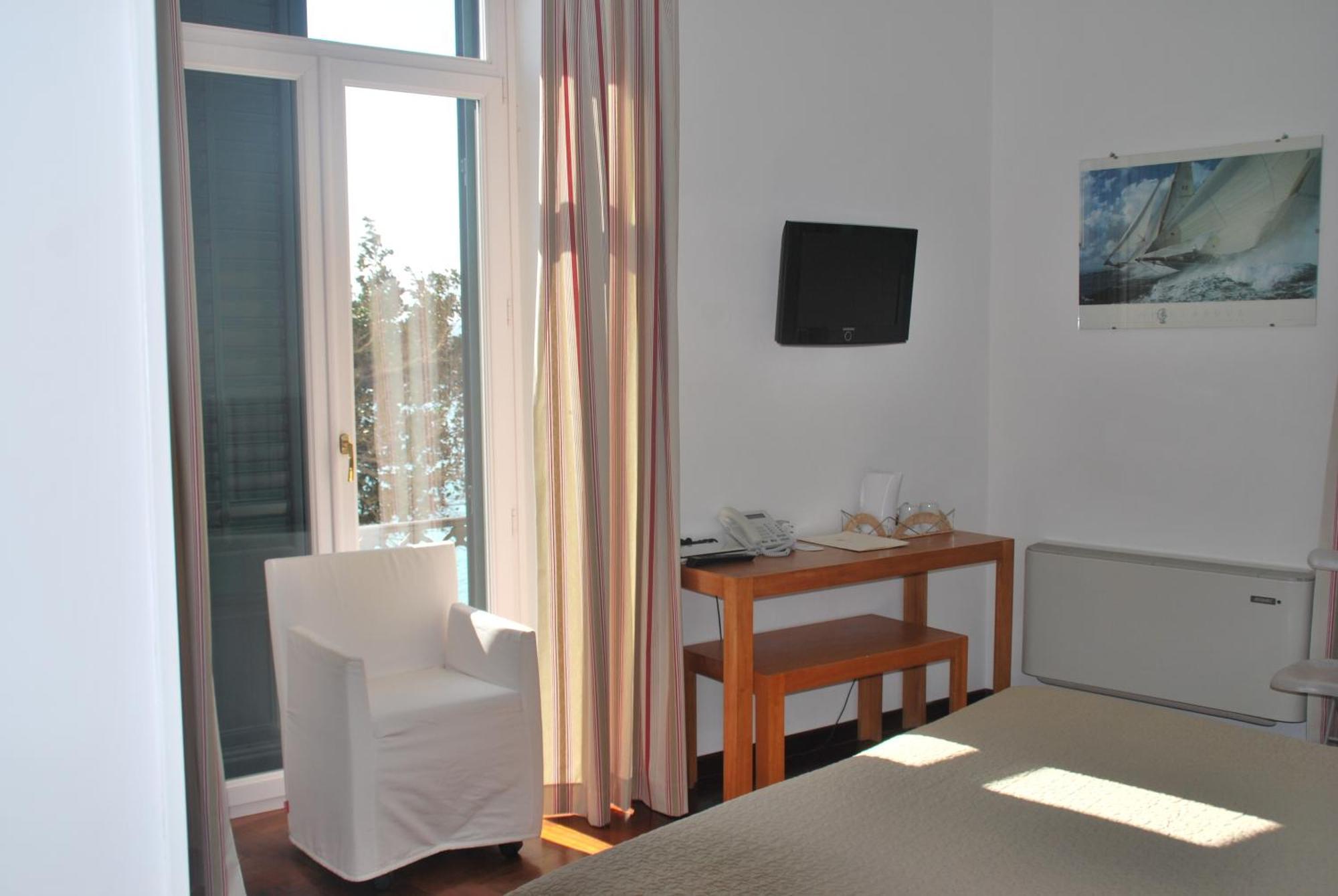 Frühstückspension L'approdo Delle Sirene 3*
