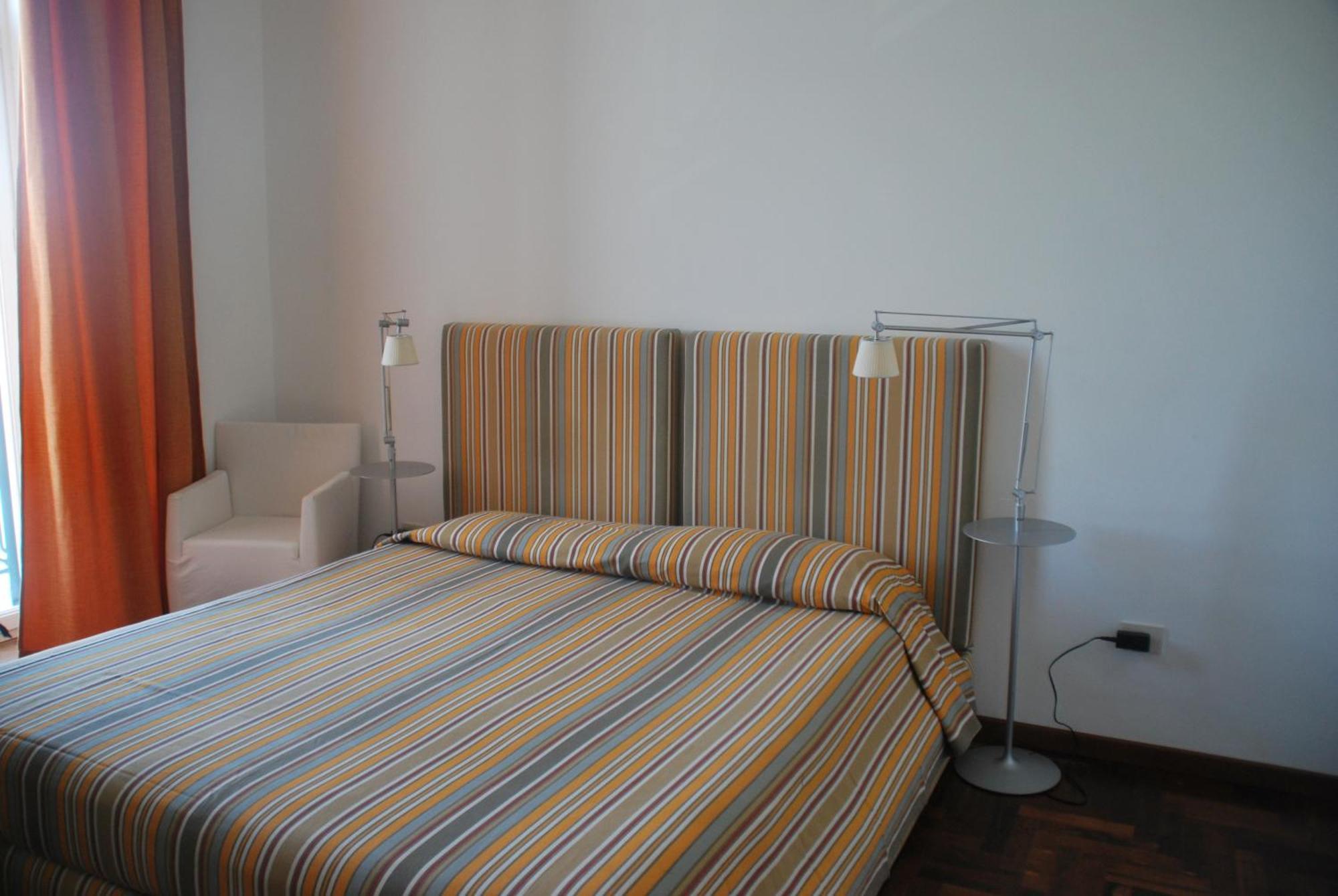 Couette-café L'approdo Delle Sirene 3*